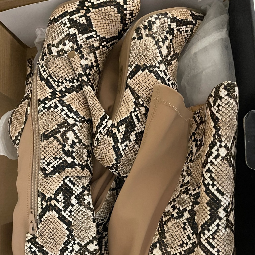 FashionNova Boots